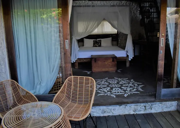 Chanteak Bali - Stone House 3 4* ジンバラン